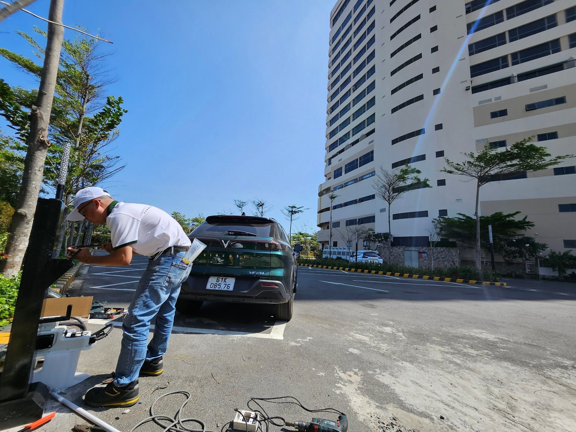 sạc ô tô điện